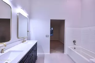 7580 E Earll Dr, Scottsdale, AZ 85251 - Photo 18