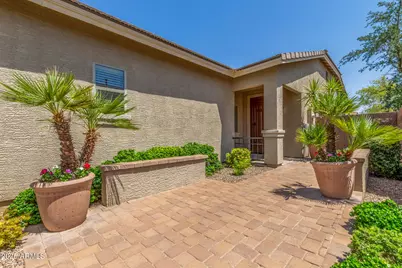 374 W Lyle Avenue, San Tan Valley, AZ 85140 - Photo 8