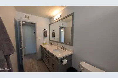 3346 W Hearn Road, Phoenix, AZ 85053 - Photo 16