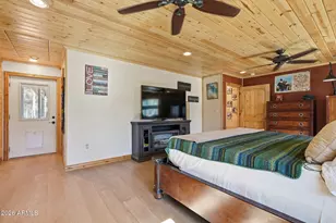 2060 Gilbert Ln, Overgaard, AZ 85933 - Photo 48
