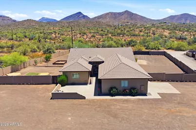 40724 N Central Avenue, Phoenix, AZ 85086 - Photo 1