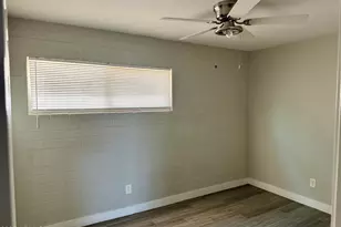 3219 E Earll Dr, Phoenix, AZ 85018 - Photo 6