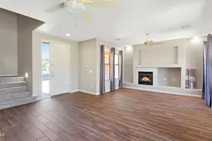 13609 W Cypress St, Goodyear, AZ 85395 - Photo 4