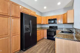 13609 W Cypress St, Goodyear, AZ 85395 - Photo 8