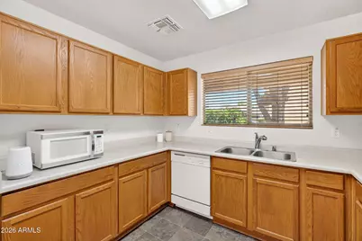 2275 E Peach Tree Drive, Chandler, AZ 85249 - Photo 16