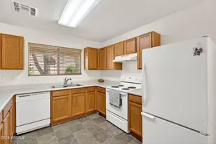 2275 E Peach Tree Dr, Chandler, AZ 85249 - Photo 4