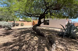 2240 E Ruby Ln, Phoenix, AZ 85024 - Photo 22