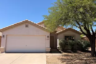 2240 E Ruby Ln, Phoenix, AZ 85024 - Photo 1