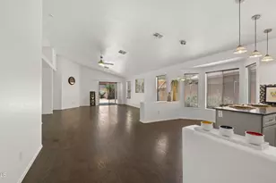 2240 E Ruby Ln, Phoenix, AZ 85024 - Photo 2