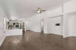 2240 E Ruby Ln, Phoenix, AZ 85024 - Photo 12