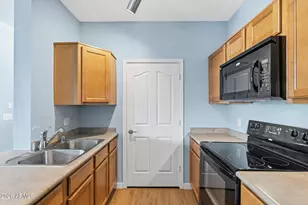 16013 S Desert Foothills Pkwy, Phoenix, AZ 85048 - Photo 8