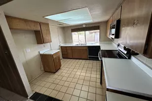 4808 N 63rd Dr, Phoenix, AZ 85033 - Photo 4