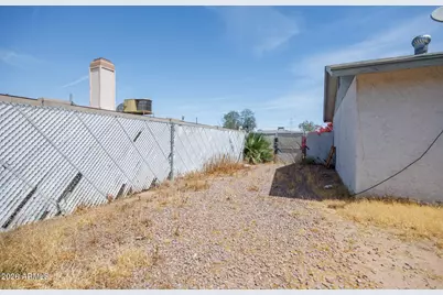 725 E Manor Drive, Casa Grande, AZ 85122 - Photo 32