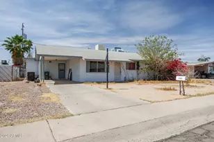 725 E Manor Dr, Casa Grande, AZ 85122 - Photo 2