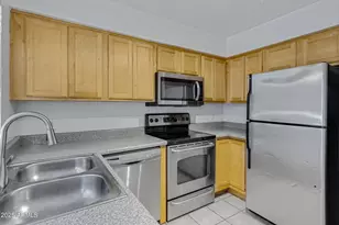 11640 N 51st Ave, Glendale, AZ 85304 - Photo 8