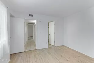 11640 N 51st Ave, Glendale, AZ 85304 - Photo 14
