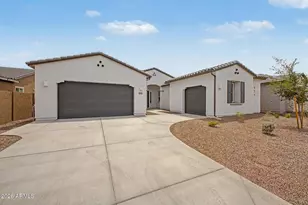 3315 E Craftsman Ln, San Tan Valley, AZ 85140 - Photo 2