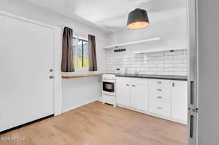 821 North 3rd St, Phoenix, AZ 85004 - Photo 2