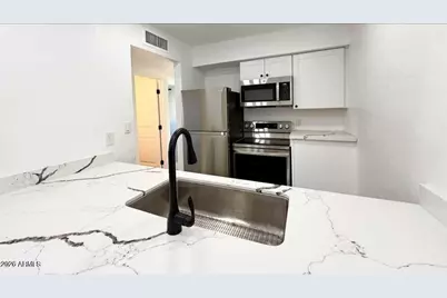 2739 E Tamarisk Avenue #Apt 2, Phoenix, AZ 85040 - Photo 4