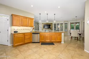 13040 W Hummingbird Terrace, Peoria, AZ 85383 - Photo 6