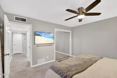2233 E Highland Avenue #134, Phoenix, AZ 85016 - Photo 14