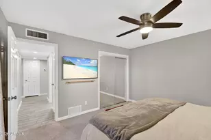 2233 E Highland Ave, Phoenix, AZ 85016 - Photo 14