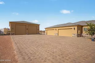 15620 W Duane Ln, Surprise, AZ 85387 - Photo 8