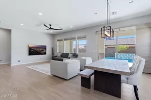 22036 N 59th Wy, Phoenix, AZ 85054 - Photo 6