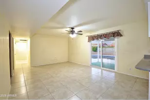 19835 N 6th Dr, Phoenix, AZ 85027 - Photo 8
