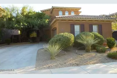 3989 E Hummingbird Lane, Phoenix, AZ 85050 - Photo 1