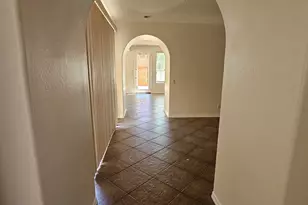 3989 E Hummingbird Ln, Phoenix, AZ 85050 - Photo 8
