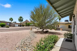 2310 E Betty Elyse Ln, Phoenix, AZ 85022 - Photo 6