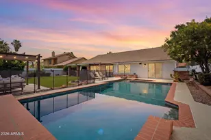 5221 E Paradise Ln, Scottsdale, AZ 85254 - Photo 20