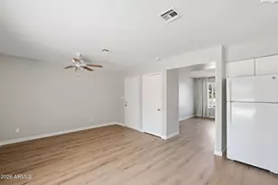 2519 E Anderson Dr, Phoenix, AZ 85032 - Photo 8