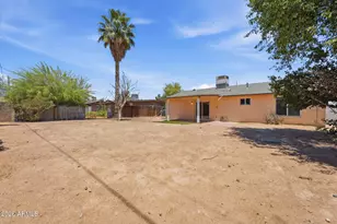 2519 E Anderson Dr, Phoenix, AZ 85032 - Photo 20