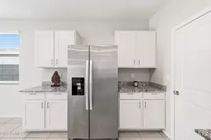 15540 W Smoketree Dr, Surprise, AZ 85387 - Photo 10