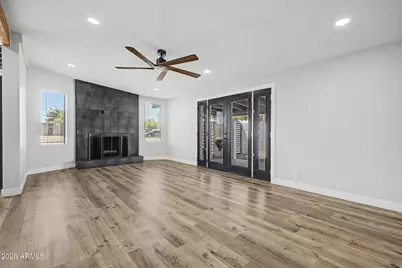 8833 N 39th Avenue, Phoenix, AZ 85051 - Photo 8
