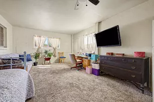 924 E Granada Ave, Apache Junction, AZ 85119 - Photo 12