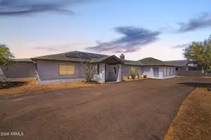 1240 E Paint Your Wagon Trail, Phoenix, AZ 85085 - Photo 2