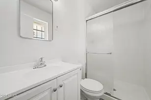 2527 W Larkspur Dr, Phoenix, AZ 85029 - Photo 16