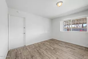 2527 W Larkspur Dr, Phoenix, AZ 85029 - Photo 8