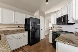 17135 E Hillcrest Dr, Fountain Hills, AZ 85268 - Photo 8