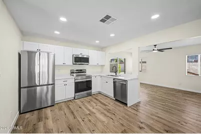 7509 W Devonshire Avenue, Phoenix, AZ 85033 - Photo 8