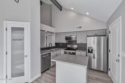 2206 W Beaubien Drive, Phoenix, AZ 85027 - Photo 14
