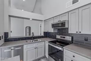 2206 W Beaubien Dr, Phoenix, AZ 85027 - Photo 18