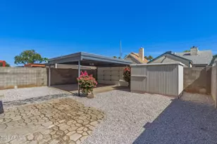 2206 W Beaubien Dr, Phoenix, AZ 85027 - Photo 52
