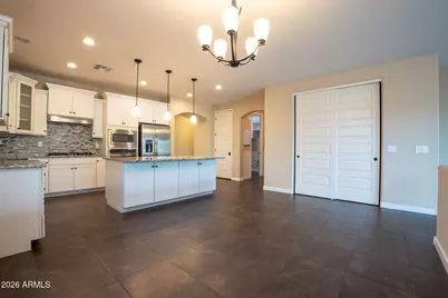 15849 N 76th Avenue, Peoria, AZ 85382 - Photo 2