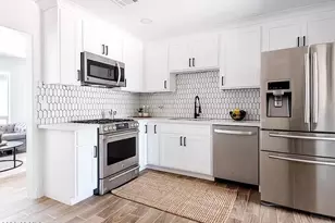 2915 W Griswold Rd, Phoenix, AZ 85051 - Photo 6