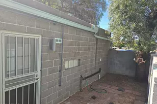 1101 E Bethany Home Rd, Phoenix, AZ 85014 - Photo 12