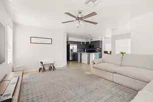 8925 W Tierra Buena Ln, Peoria, AZ 85382 - Photo 8